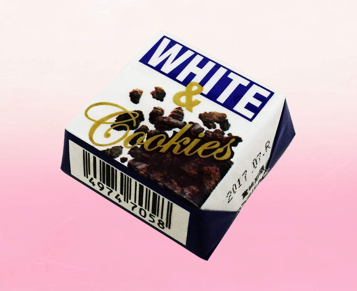 チロルチョコ／ホワイト＆クッキー
